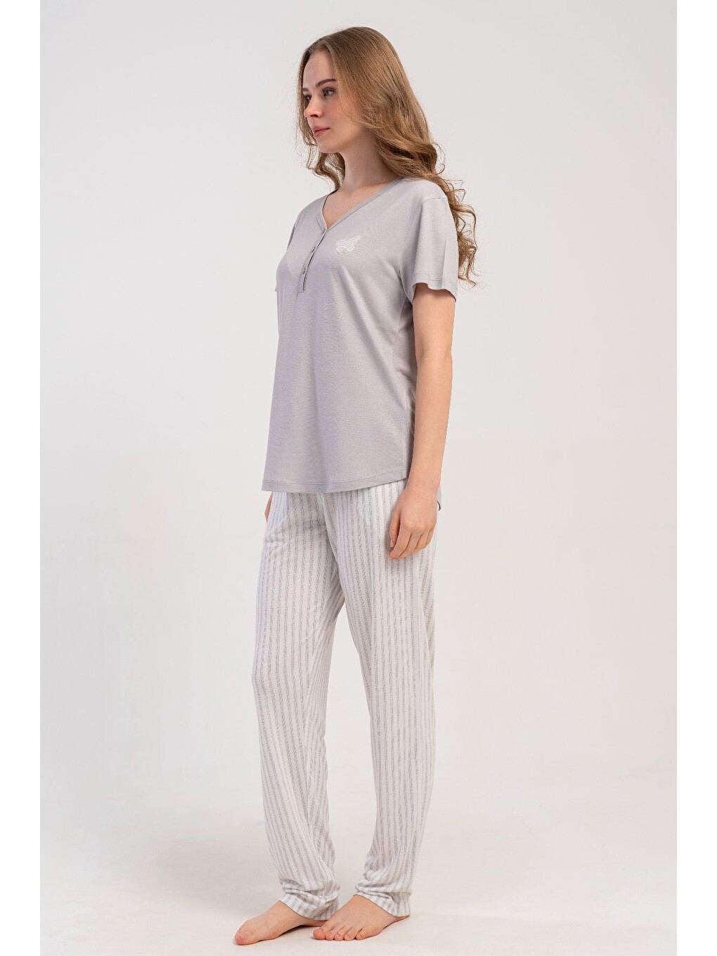Damla Yaka Yarım Düğmeli Pijama Takımı Gri-512222-6