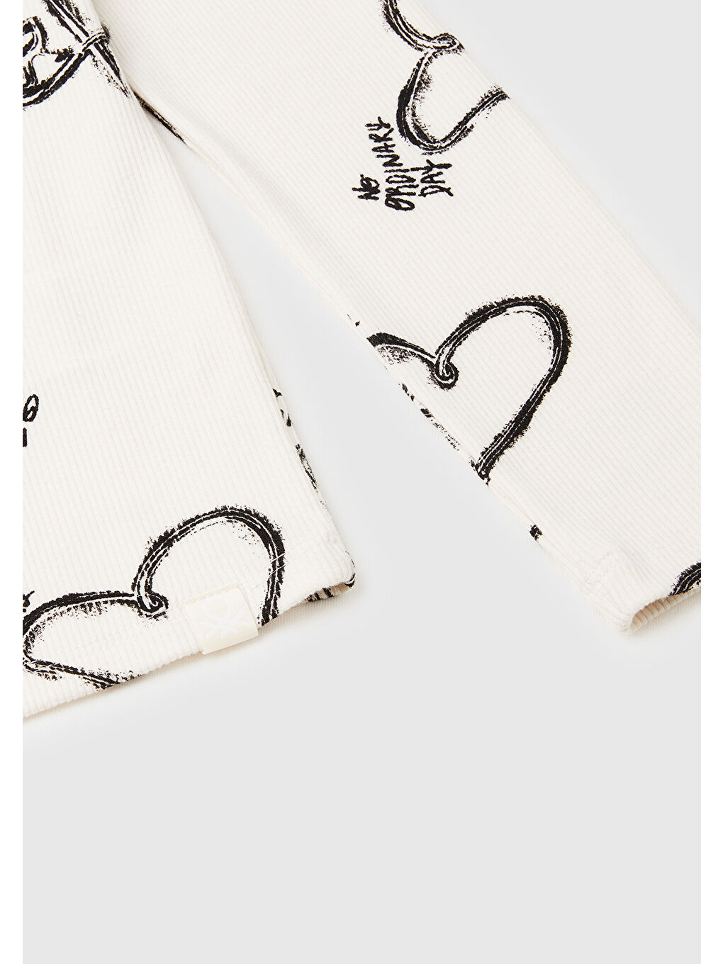 Kız Çocuk Ekru Tamamı Baskılı Logo Etiketli Bebe Yaka Uzun Kollu T-Shirt-2