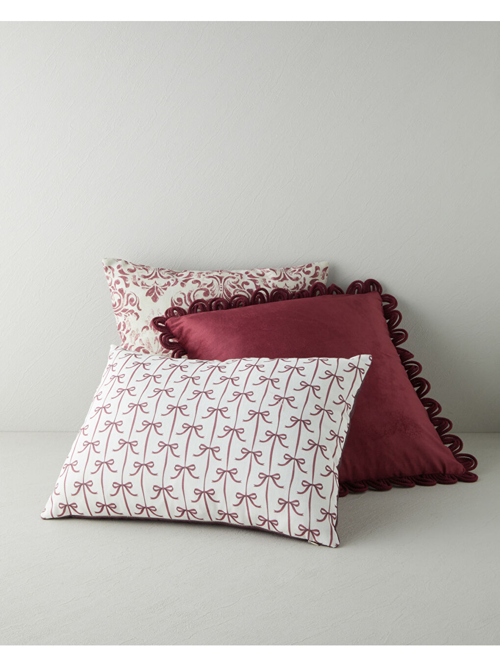 Amaris Dolgulu Kırlent 35x50 cm Kırmızı - Bej-3