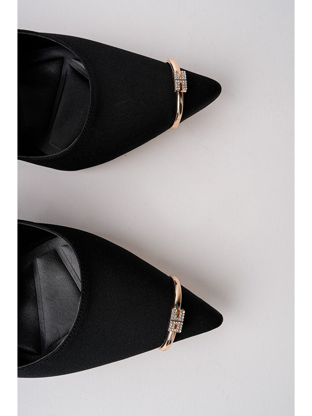 Siyah OURELİA Gold Yüzük Detaylı Sivri Burun Arkası Açık Kadın Topuklu Ayakkabı-3