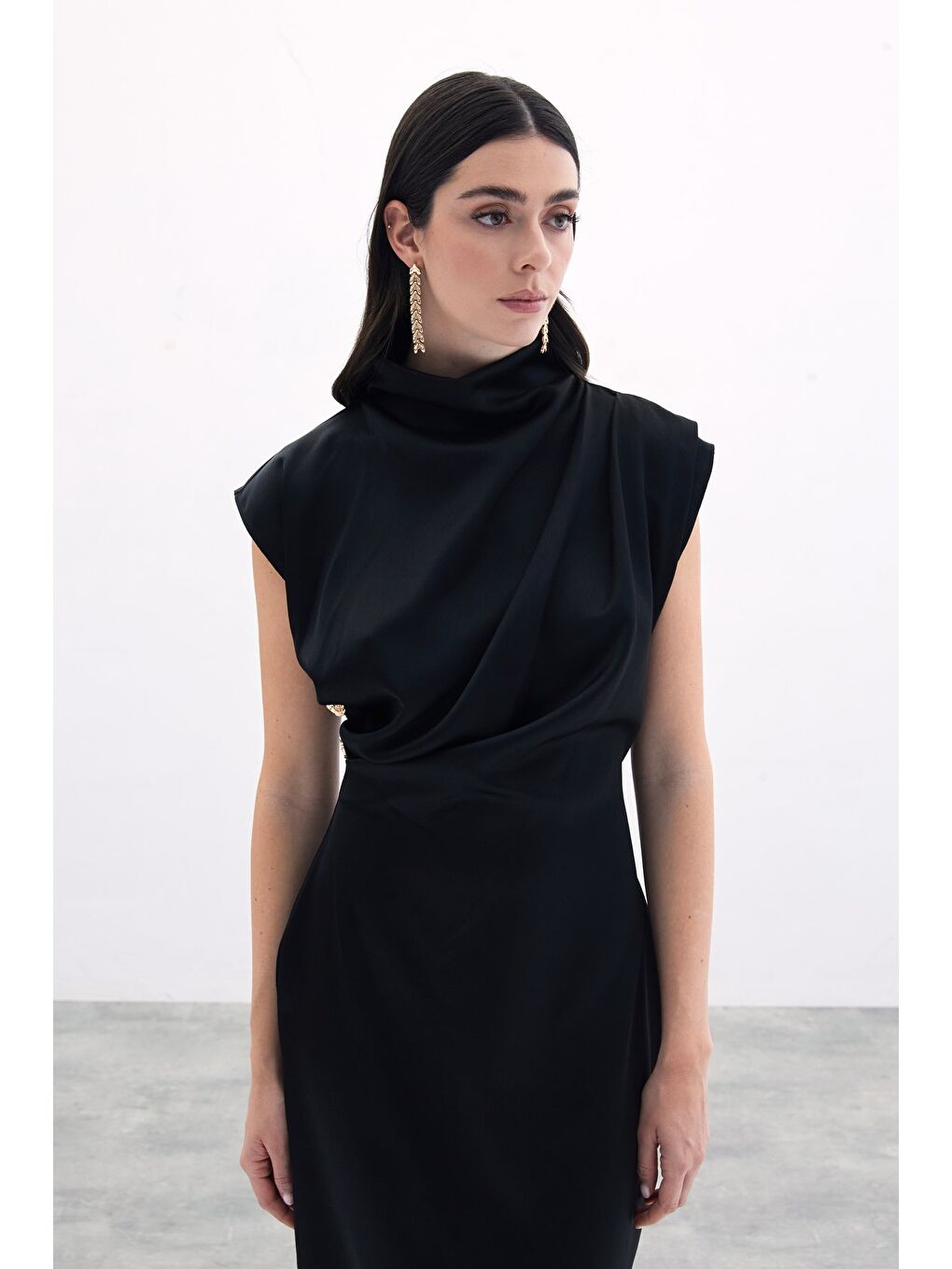 Düğme Detaylı Uzun Elbise - Siyah-5