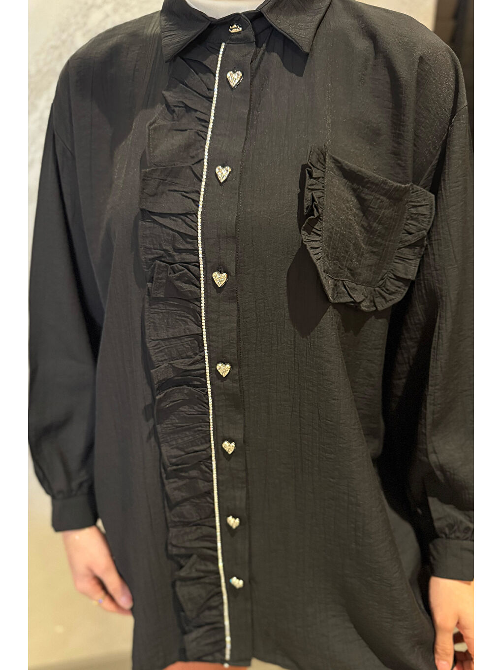 Siyah Ön Taş Ve Fırfır Detaylı Tesettür Gömlek-5