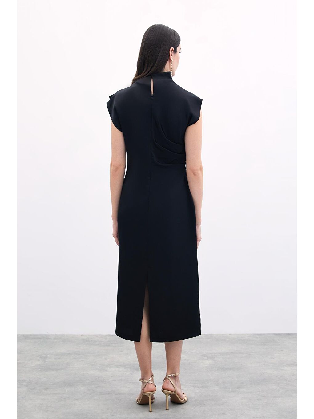 Düğme Detaylı Uzun Elbise - Siyah-7