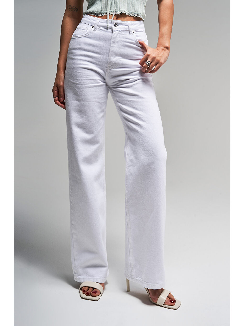 Kadın Beyaz Jean Rengi 5s5 2 Straight Fit Yüksek Bel  100 Pamuk İç Boy 80cm Denim Jean