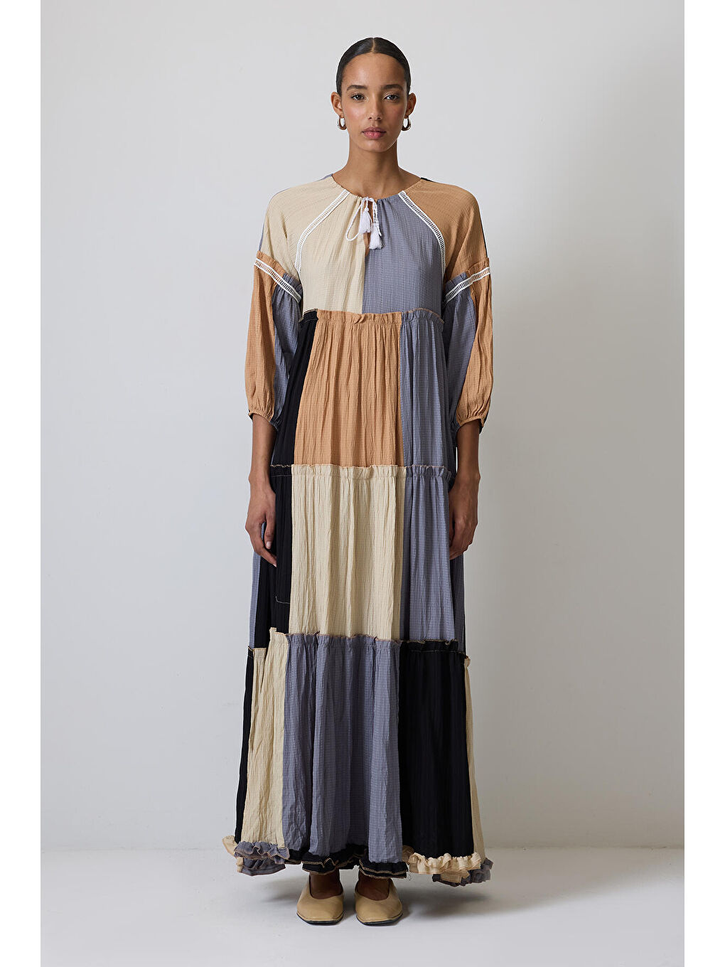 Siyah Garnili Gofre Elbise