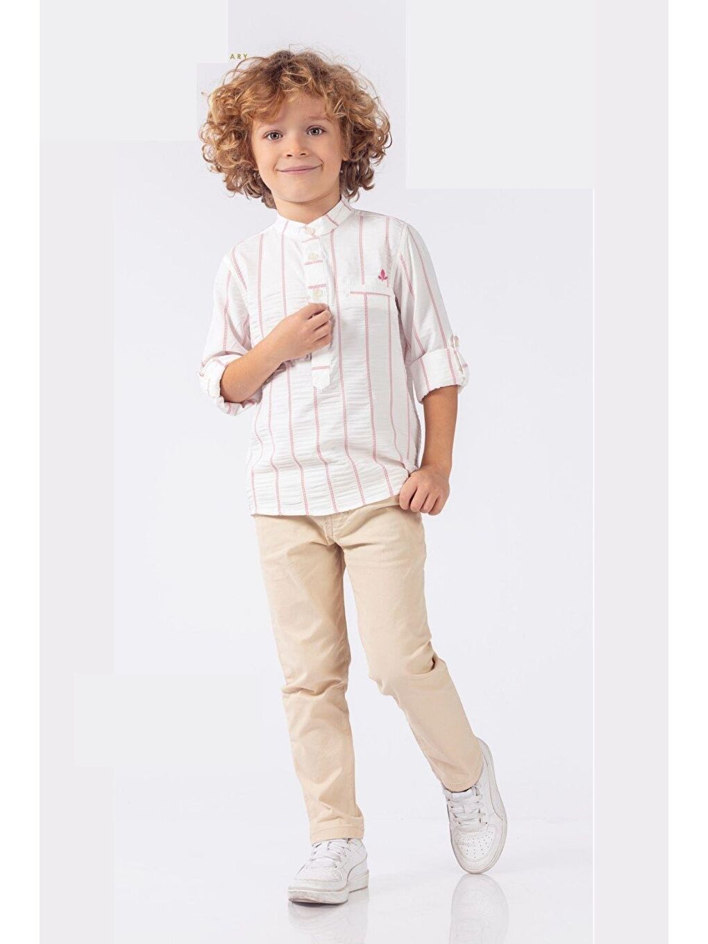 Beyaz Erkek Çocuk Geniş Çizgili Gofreli Hakim Yaka Gömlek Pantalon Takım