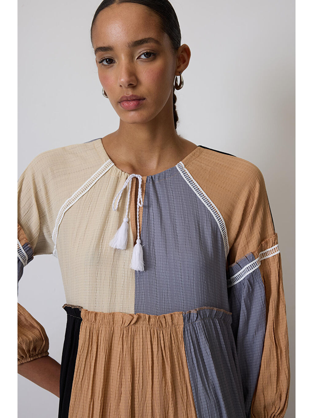 Siyah Garnili Gofre Elbise-1