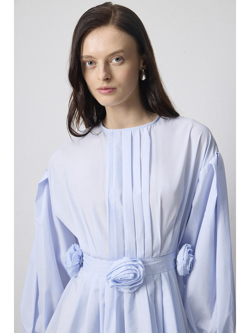 Mavi Çiçek Detaylı Pileli Poplin Elbise-3