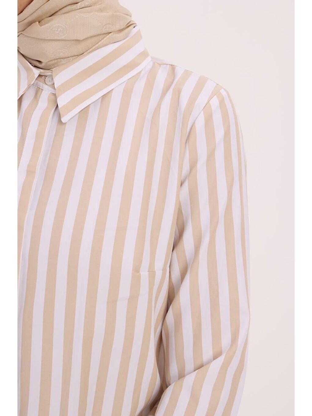 Bej-Beyaz-Gizli Patlı Gömlek Tunik-4