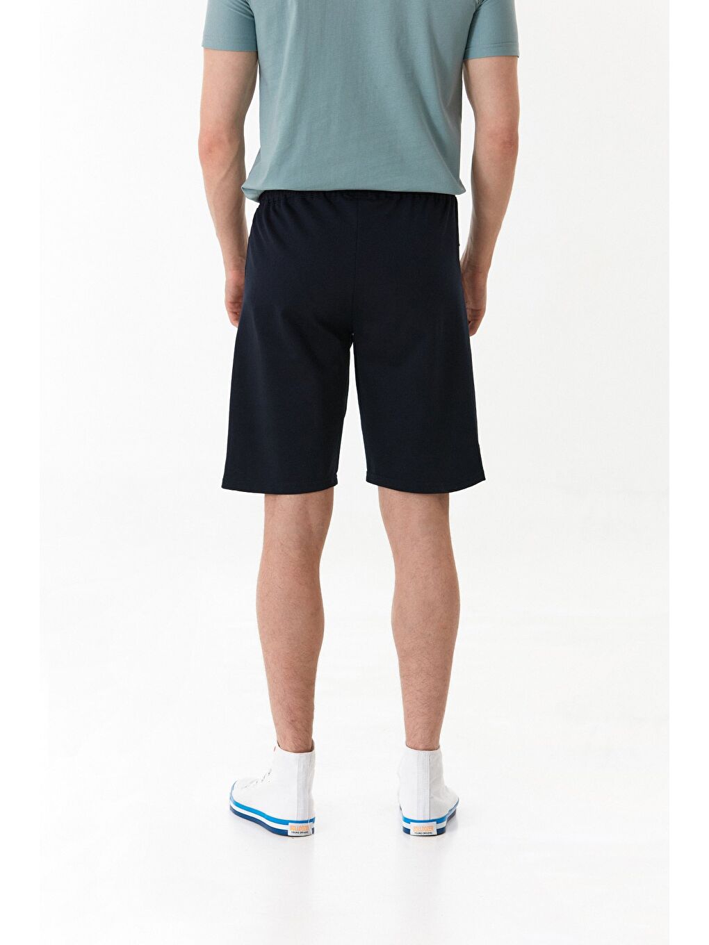 Lacivert Beli Lastikli Cebi Fermuarlı Şort-3