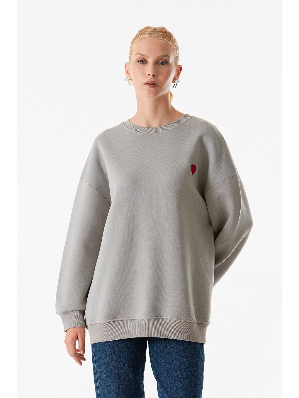 Fullamoda Gri Kalp Nakışlı Bisiklet Yaka Oversize Sweatshirt - 1