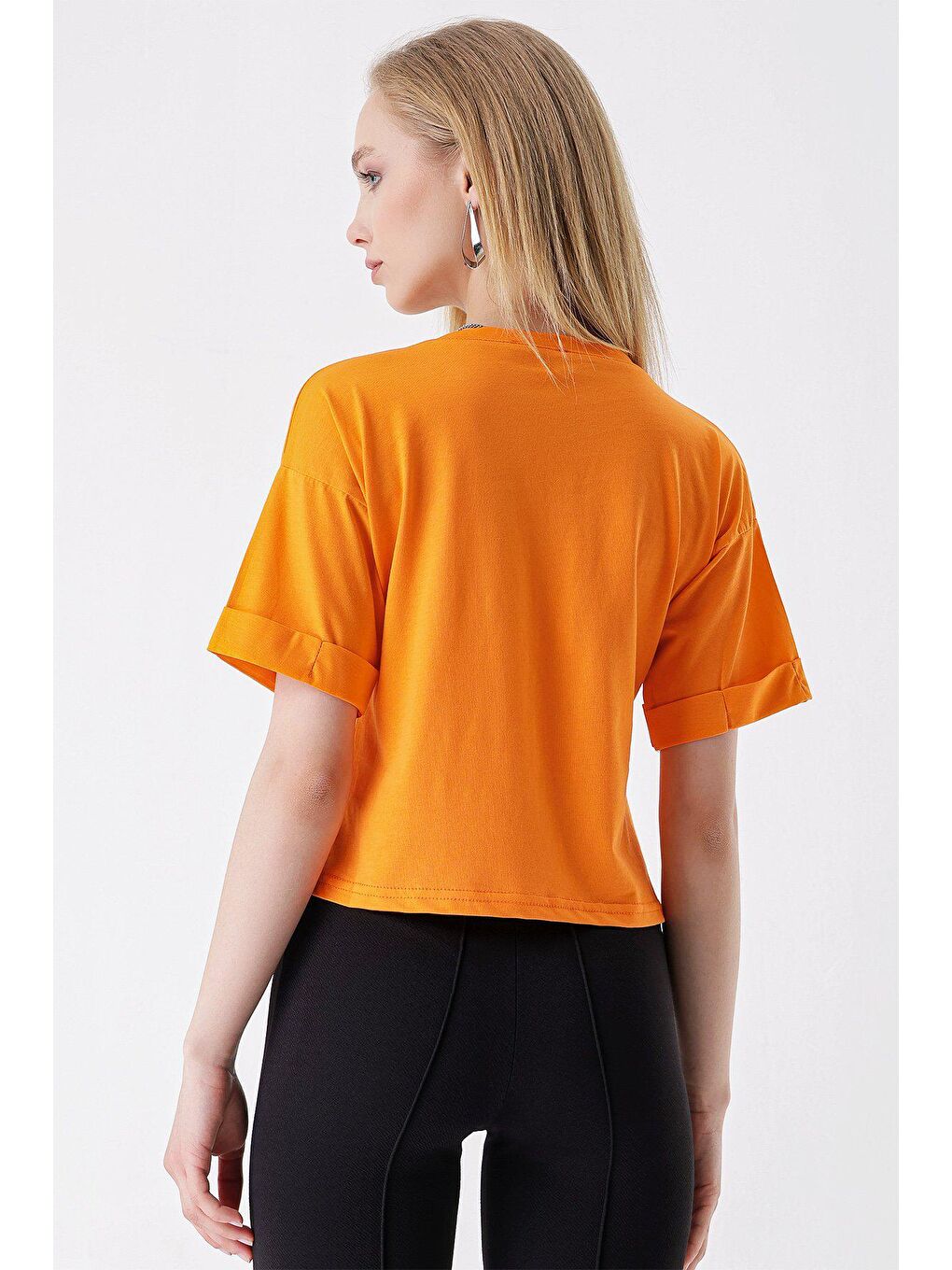 Turuncu Penye Kol Katlamalı Kısa T-SHİRT-3