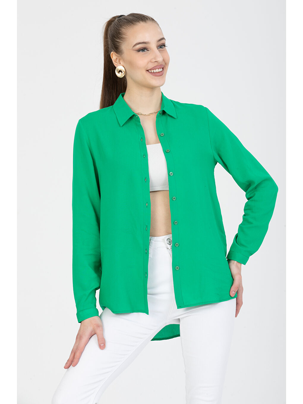 Yeşil Arkası Uzun Tiril Tiril Viskon Kadın Gömleği-2