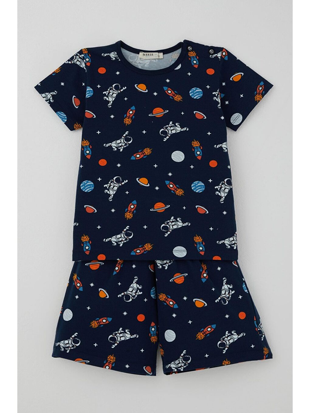 Erkek Bebek Şortlu Pijama Takımı Galaksi Temalı Astronot Desenli Lacivert (9 Ay-3 Yaş)