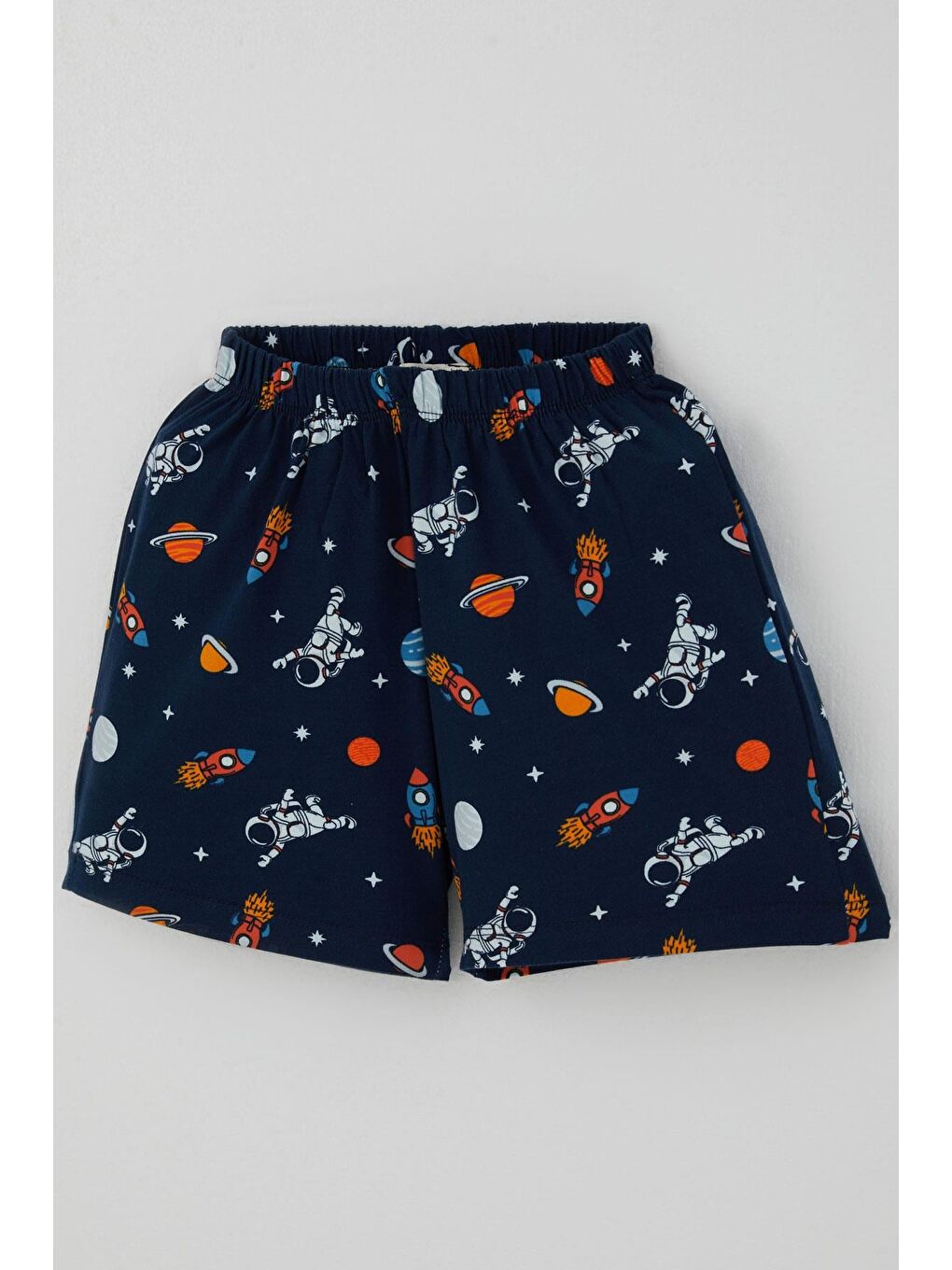 Erkek Bebek Şortlu Pijama Takımı Galaksi Temalı Astronot Desenli Lacivert (9 Ay-3 Yaş)-6