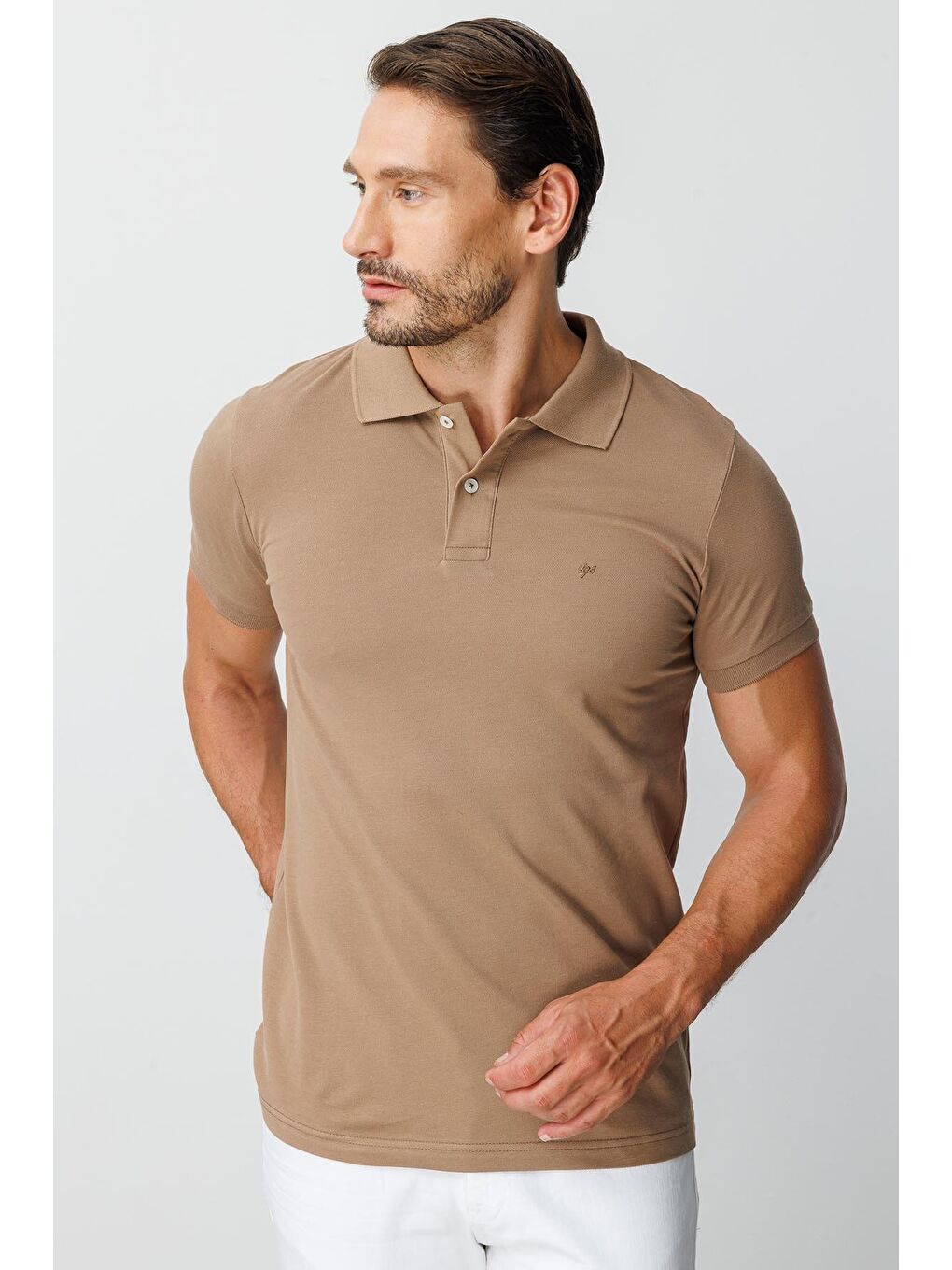 Bej Vizon Modern Fit Dar Kalıp Polo Yaka Düz Kısa Kollu %100 Pamuk Tişört-1