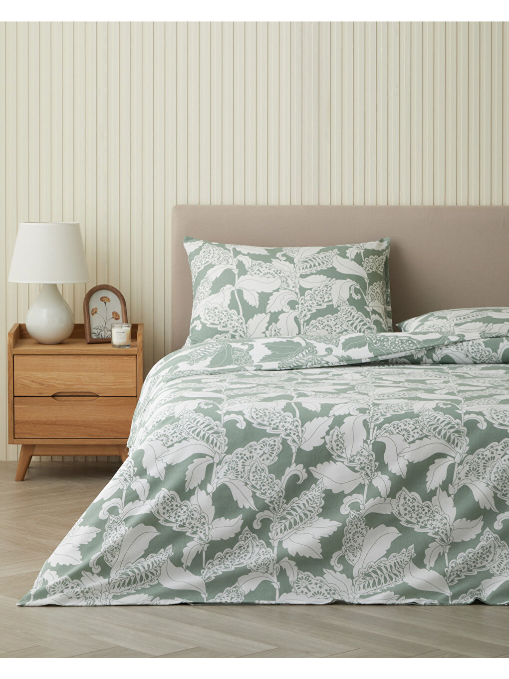 Gentle Swirl Kolay Ütülenir Çift Kişilik Nevresim Takımı 200x220 cm Yeşil-1