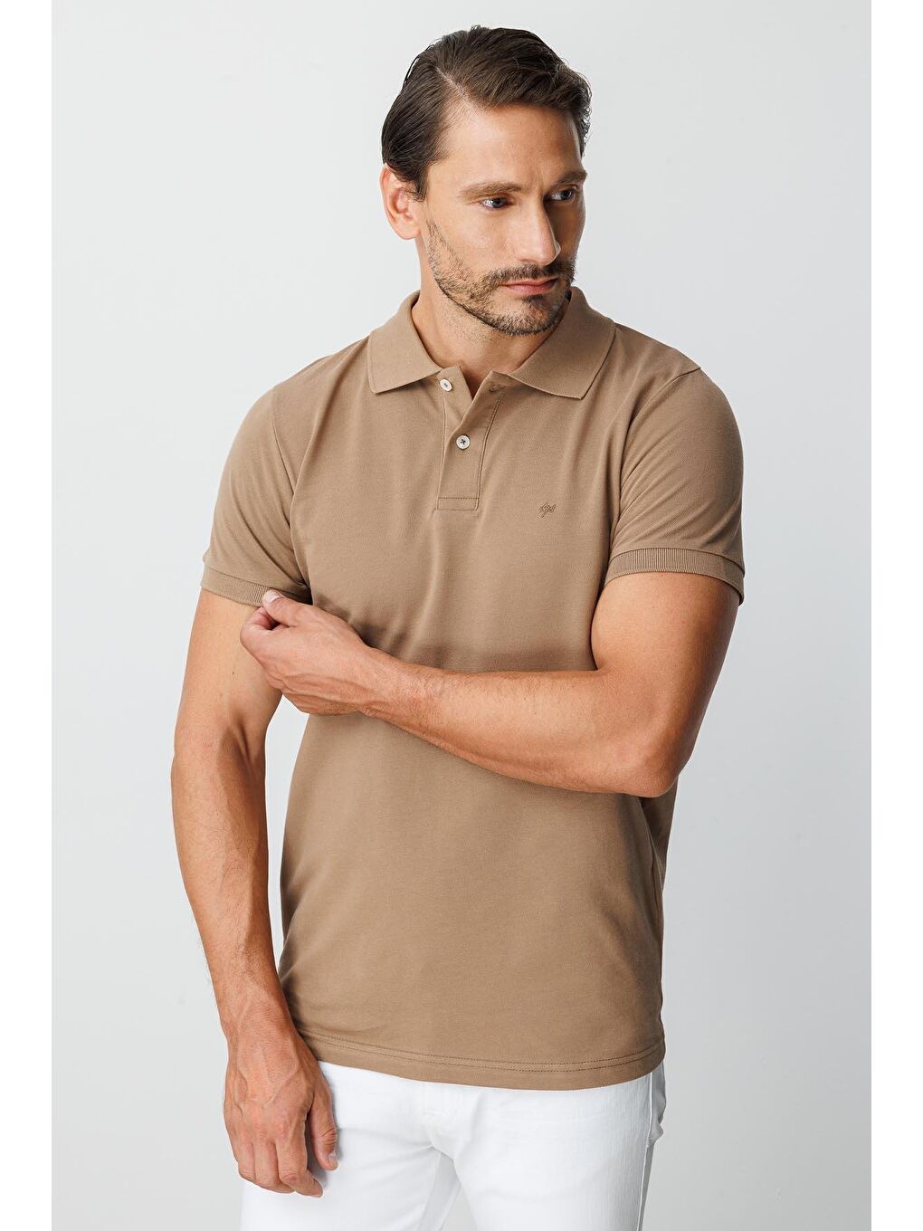 Bej Vizon Modern Fit Dar Kalıp Polo Yaka Düz Kısa Kollu %100 Pamuk Tişört-2