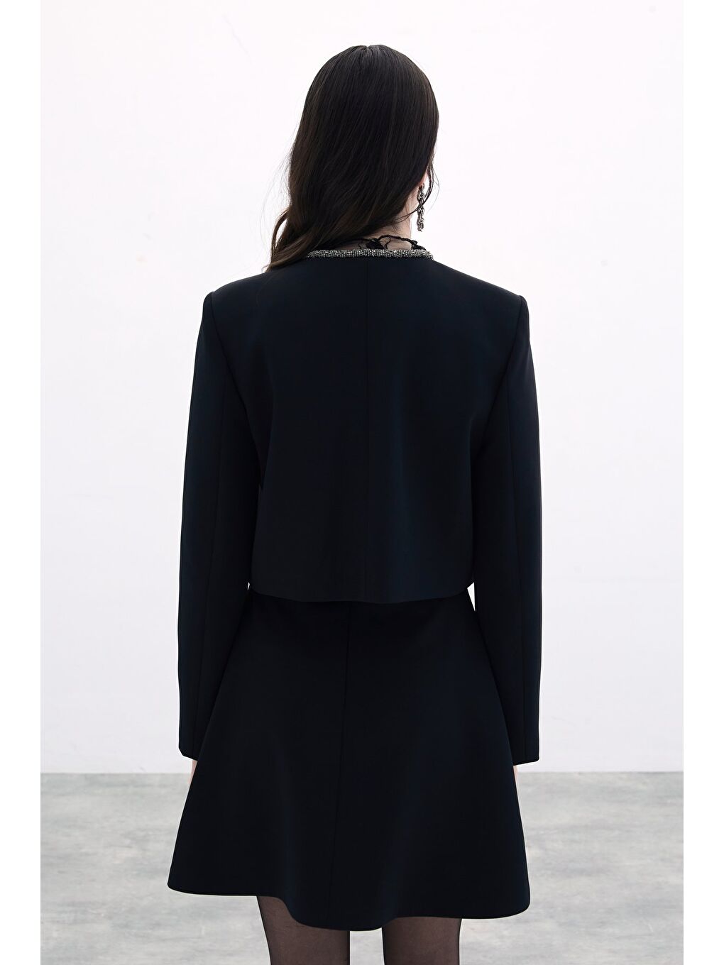 Boncuklu Kısa Ceket - Siyah-6