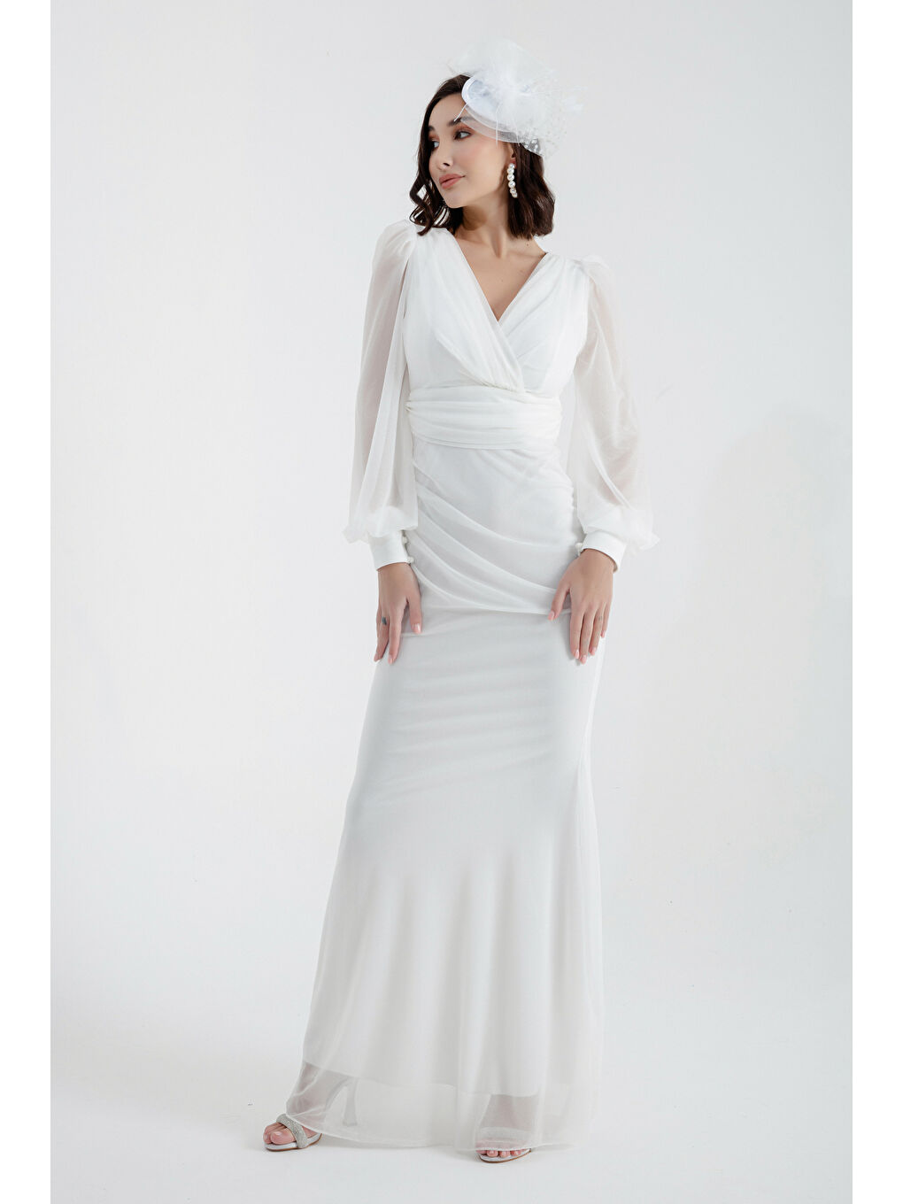 Kadın Beyaz Kruvaze Yaka Simli Uzun Abiye Elbise-1