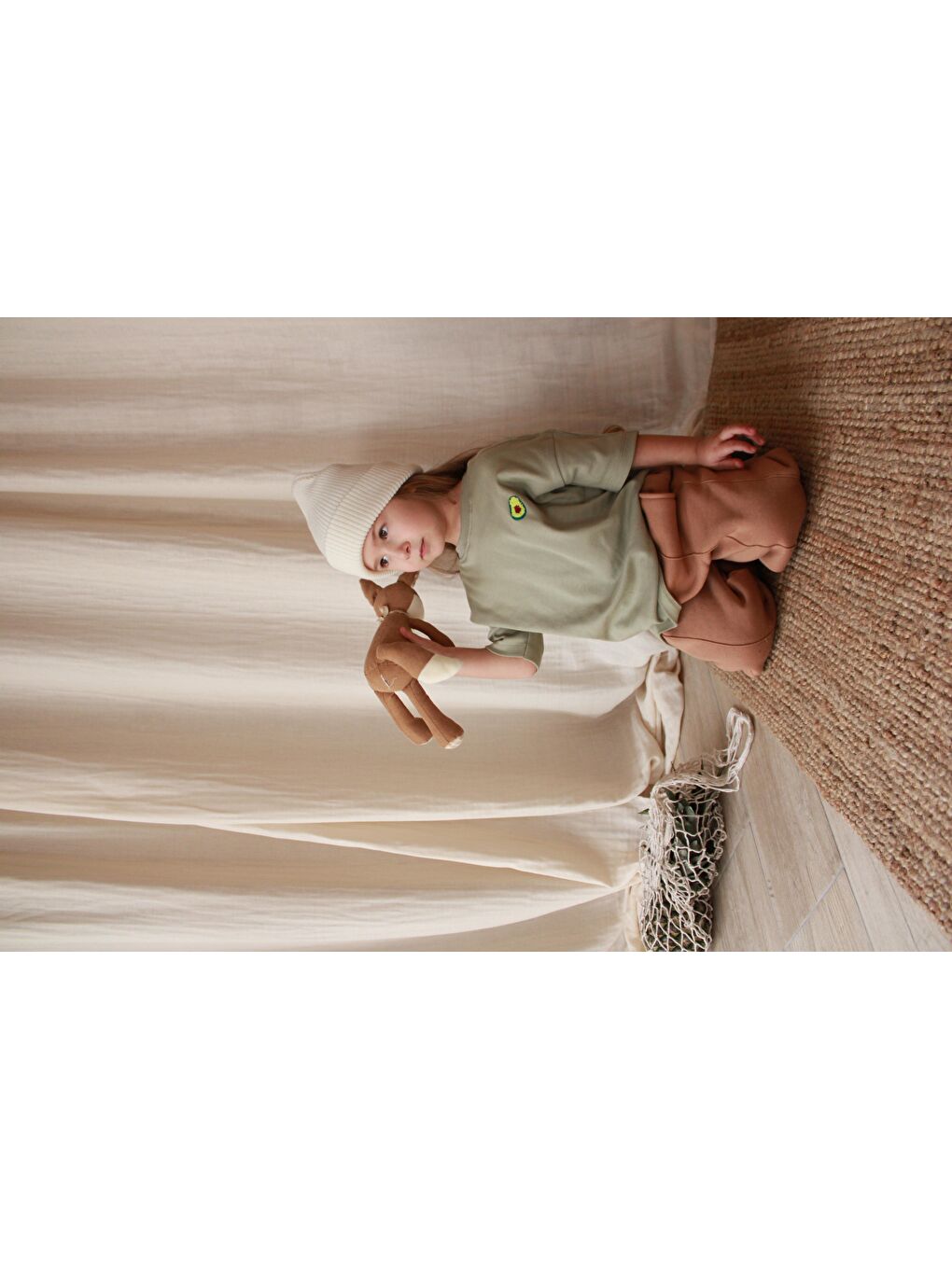 Haki Avokado Nakışlı Oversize T-Shirt-5