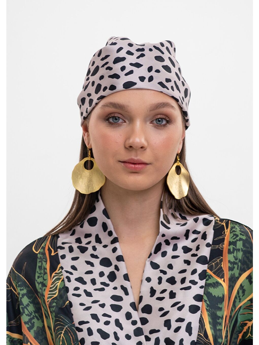 Karışık Üçgen Eşarp - 18