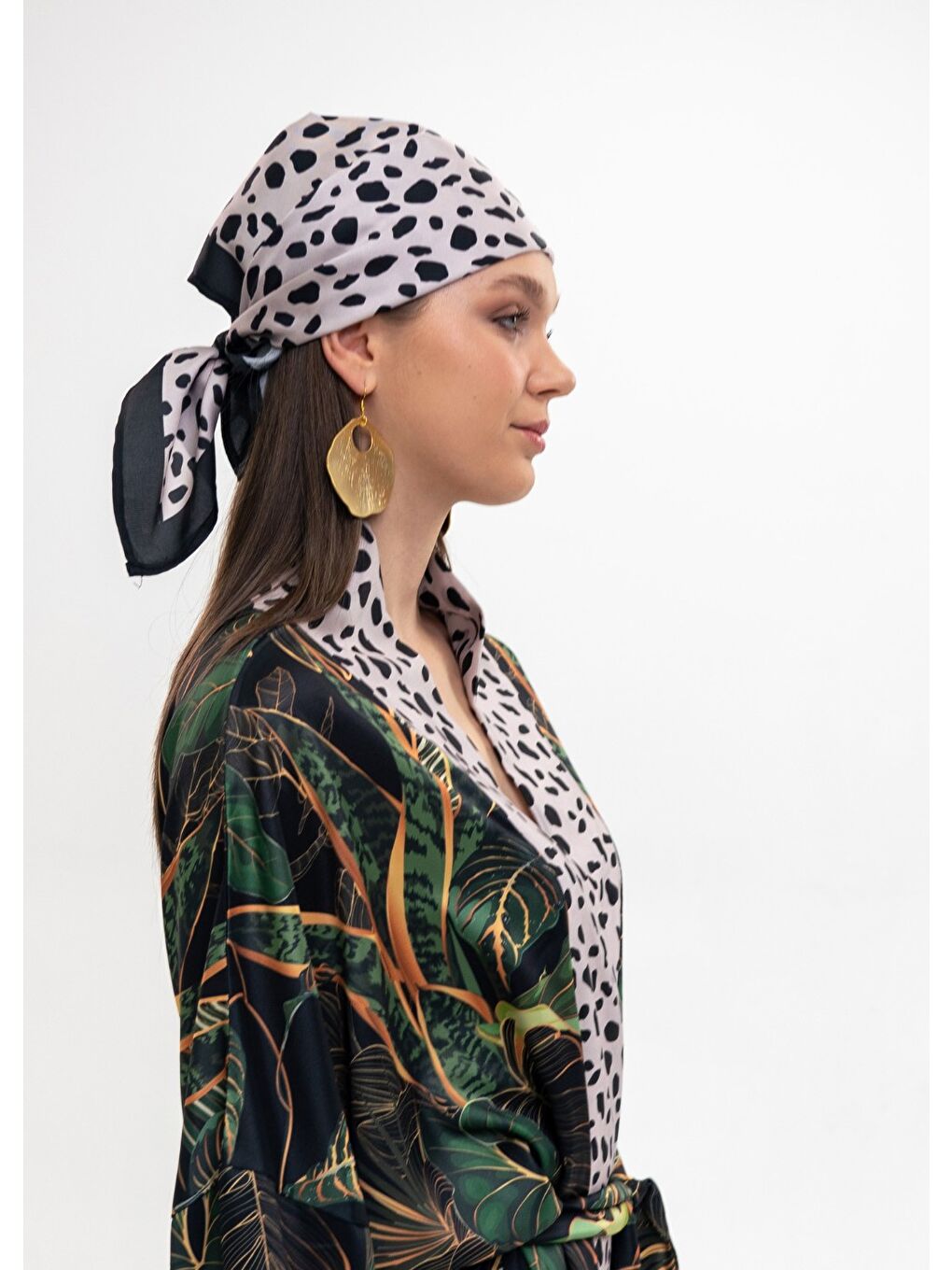 Karışık Üçgen Eşarp - 18-1