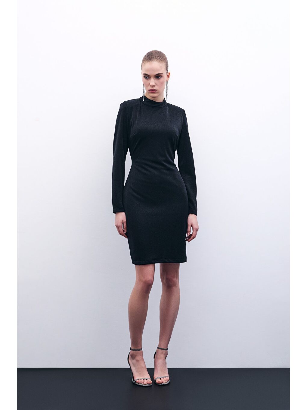 Parlak Kısa Elbise - Siyah-2