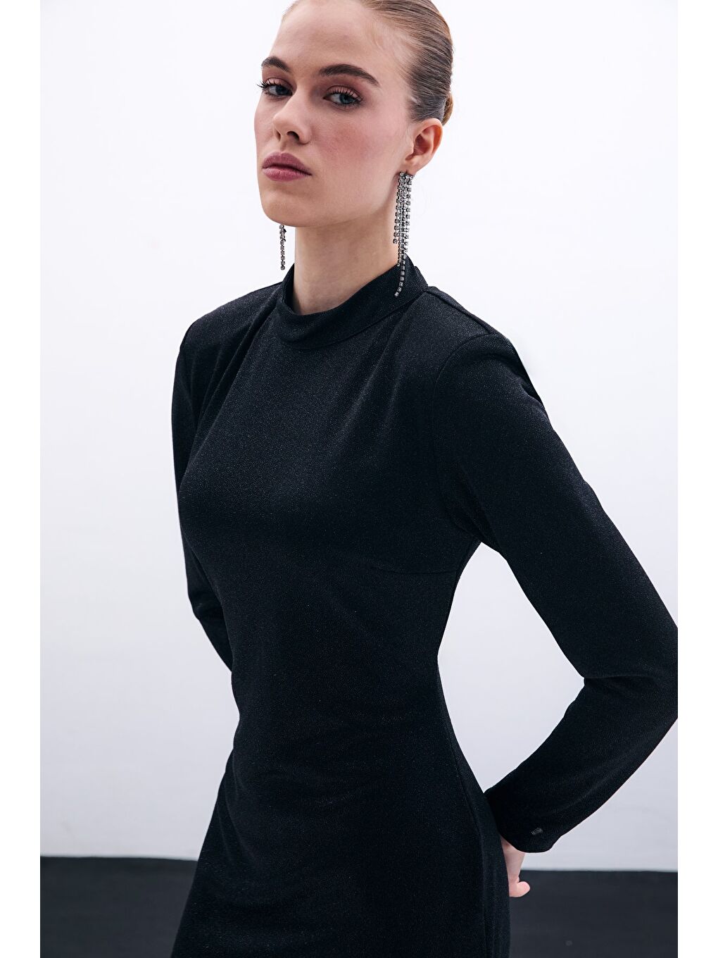 Parlak Kısa Elbise - Siyah-5