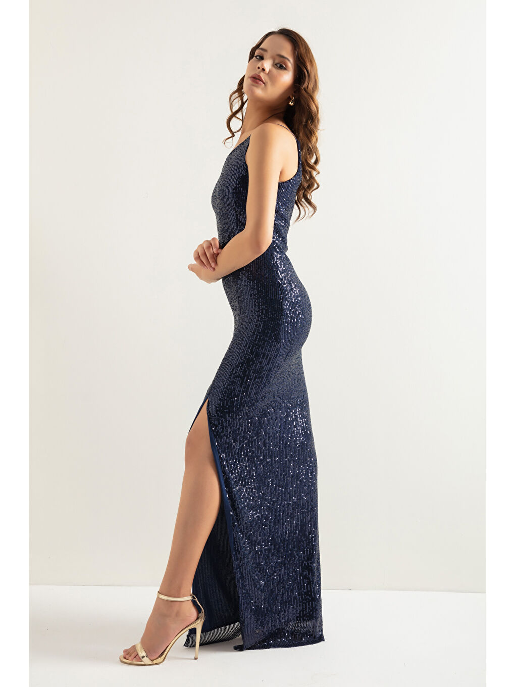 Kadın Lacivert Tek Omuzlu Yırtmaçlı Uzun Abiye Elbise