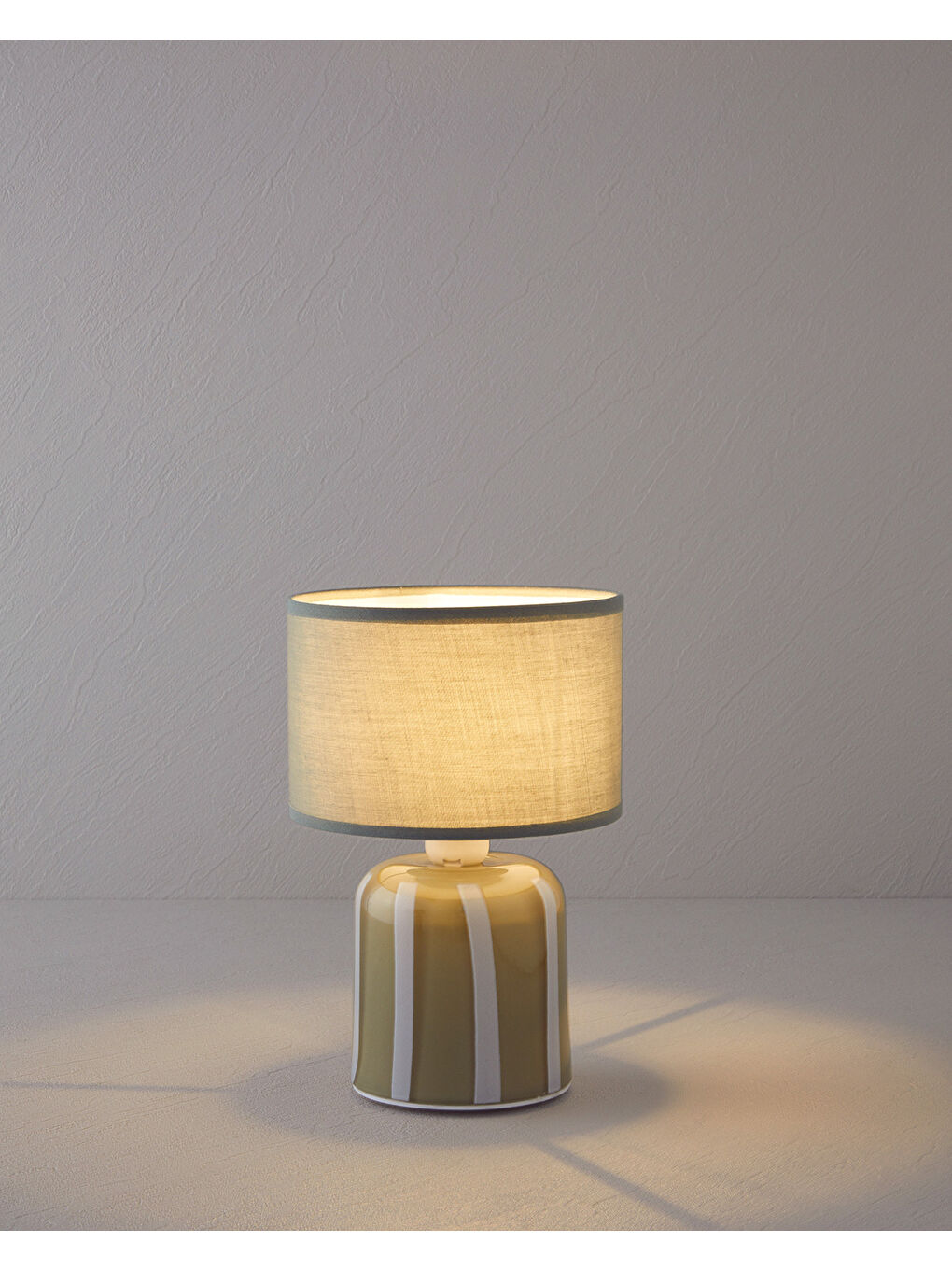 Tansy Abajur 23 cm Yeşil-1