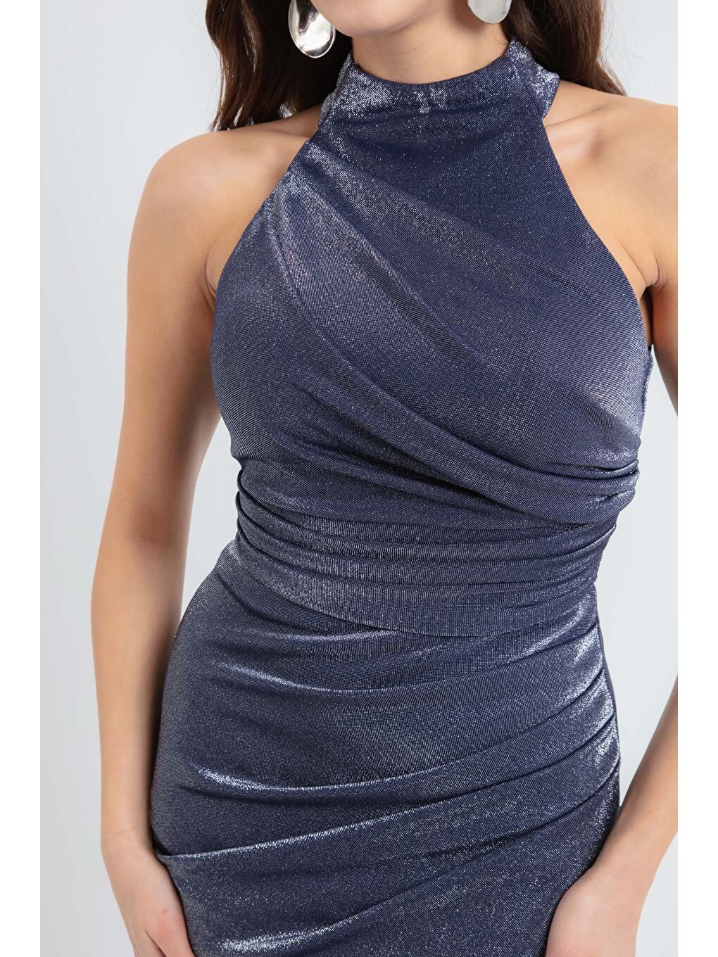 Kadın İndigo Halter Yaka Yırtmaçlı Simli Uzun Abiye Elbise-2