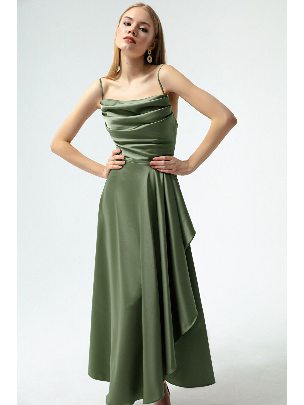 Kadın Haki Volanlı Yırtmaçlı Saten Midi Boy Abiye & Mezuniyet Elbisesi-3