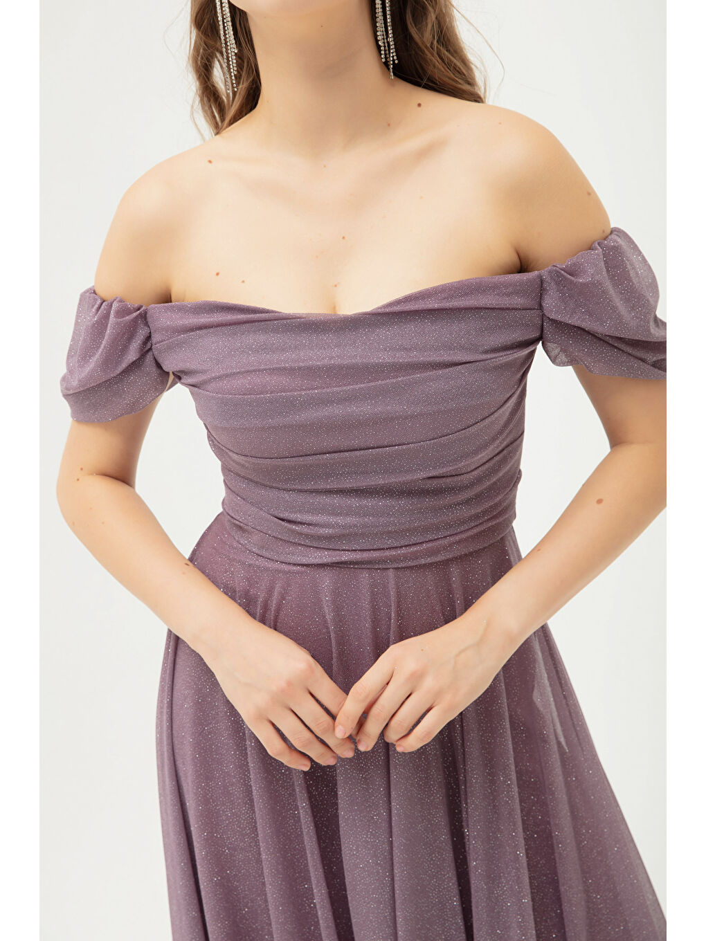 Lila Kadın Lavanta Kayık Yaka Drapeli Yırtmaçlı Uzun Simli Abiye Elbise-3