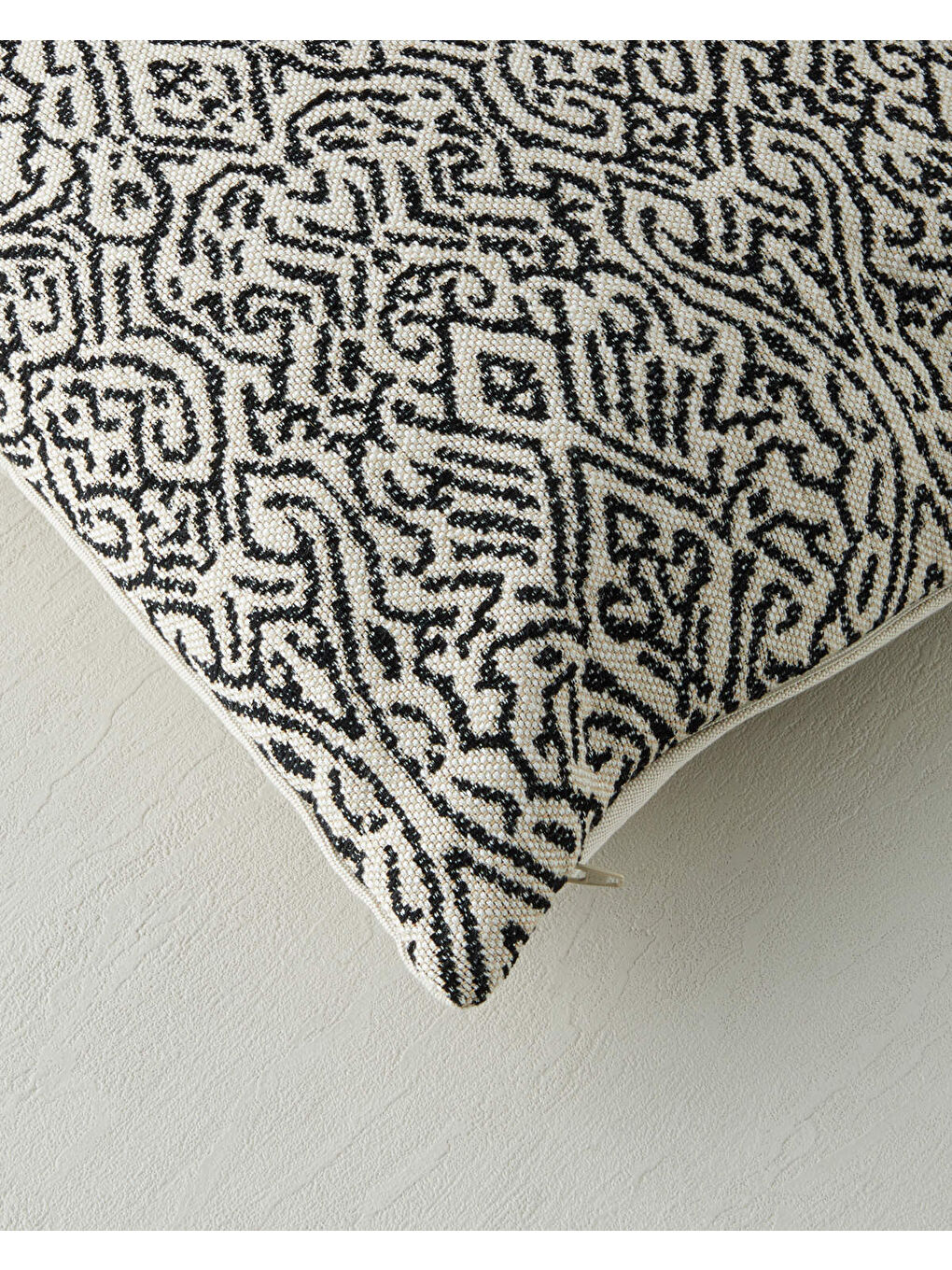 Mirena Kırlent Kılıfı 45x45 cm Siyah - Beyaz-2