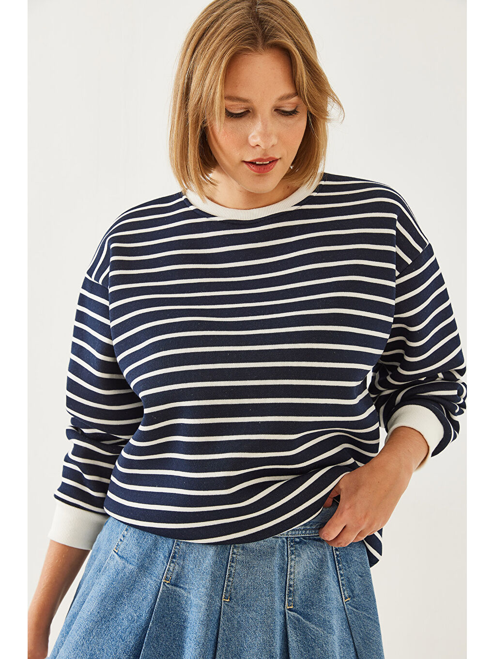 Lacivert Kadın Üç İplik Şardonlu Çizgili Sweatshirt-5
