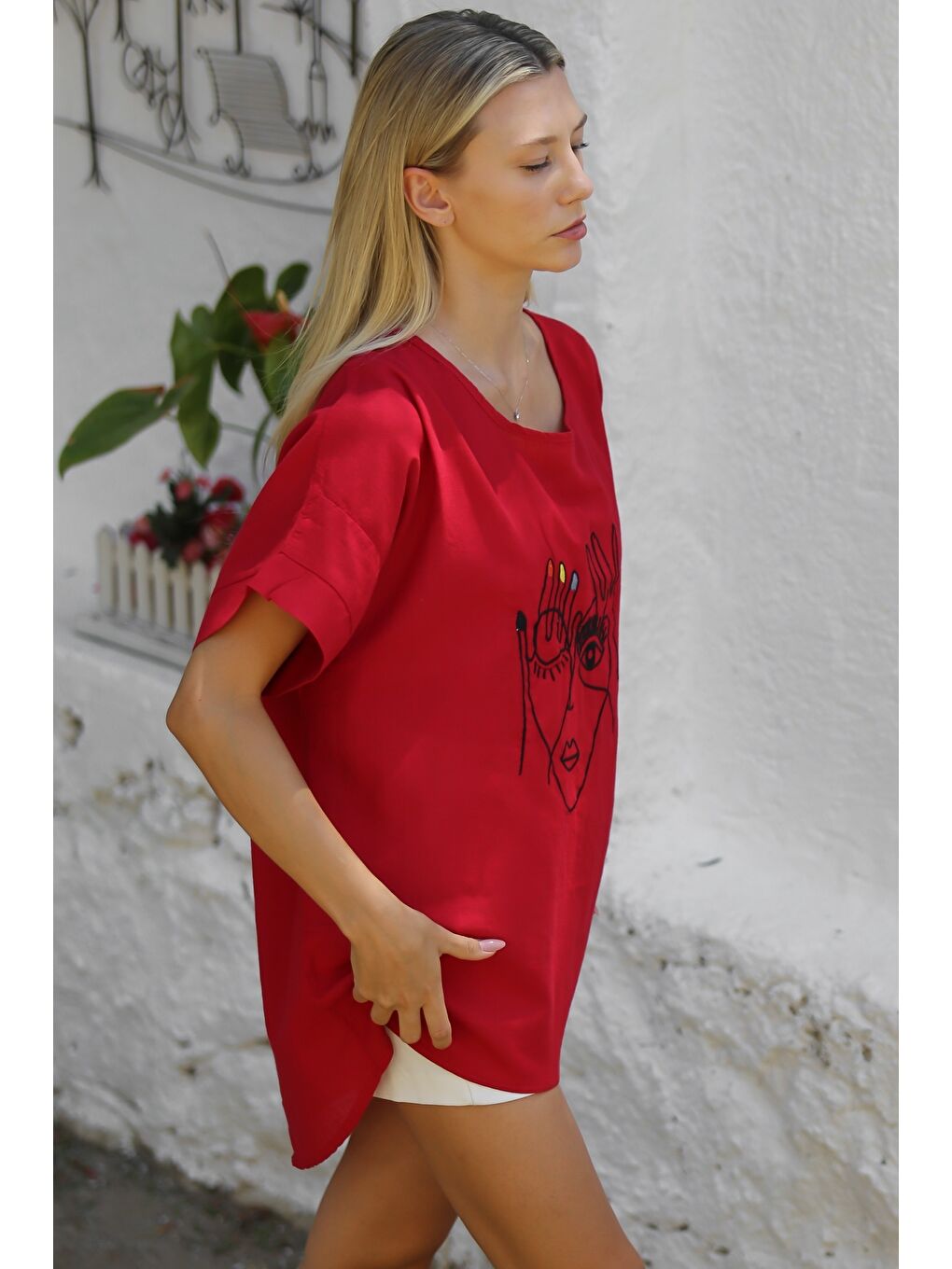 Kırmızı Havuz Yaka Kısa Kol Nakışlı Dokuma Casual Pamuklu Bluz-4