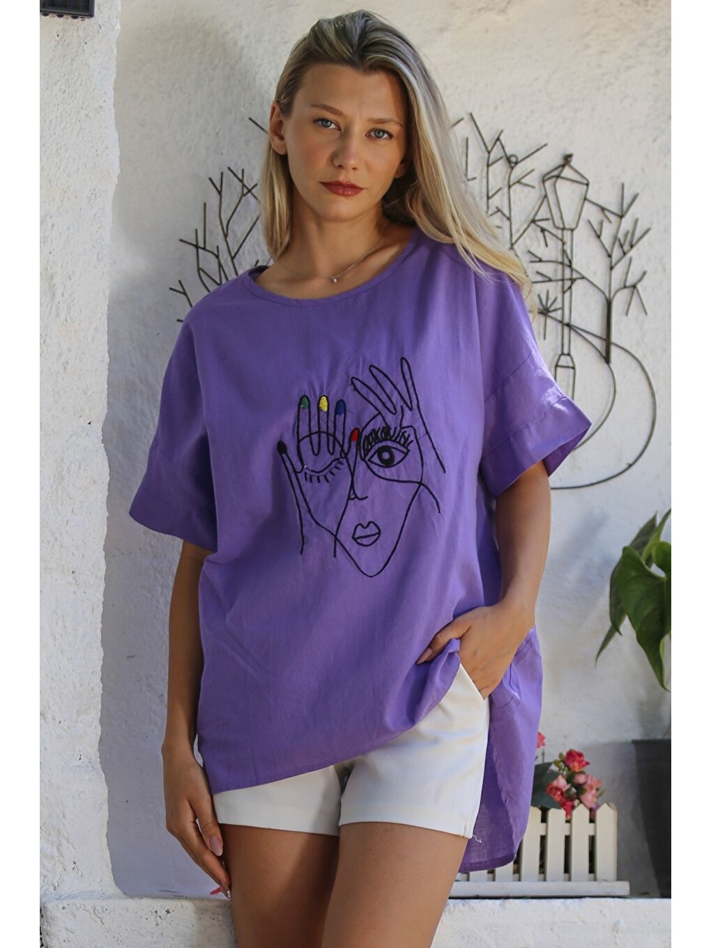 Açık Mor Havuz Yaka Kısa Kol Nakışlı Dokuma Casual Pamuklu Bluz-2