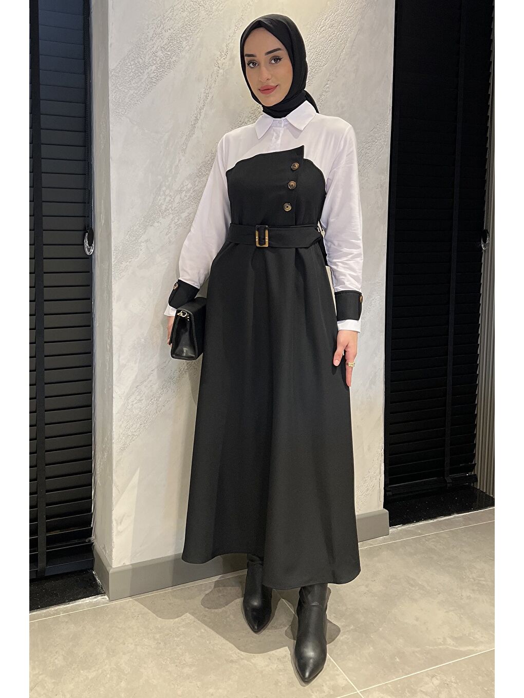 Siyah Kadın Gömlek Yaka Ön Düğmeli Kemer Detaylı Tesettür Elbise-2