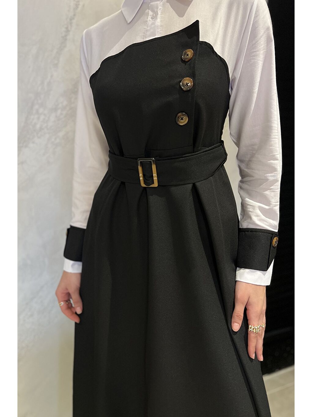 Siyah Kadın Gömlek Yaka Ön Düğmeli Kemer Detaylı Tesettür Elbise-4