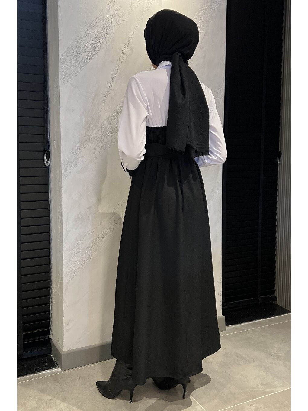 Siyah Kadın Gömlek Yaka Ön Düğmeli Kemer Detaylı Tesettür Elbise-7