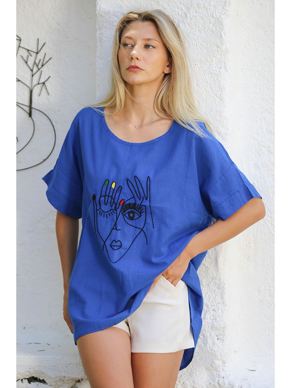 Mavi Havuz Yaka Kısa Kol Nakışlı Dokuma Casual Pamuklu Bluz-2