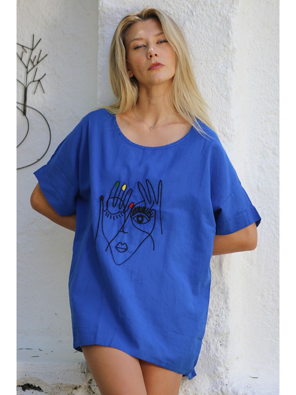 Mavi Havuz Yaka Kısa Kol Nakışlı Dokuma Casual Pamuklu Bluz-3