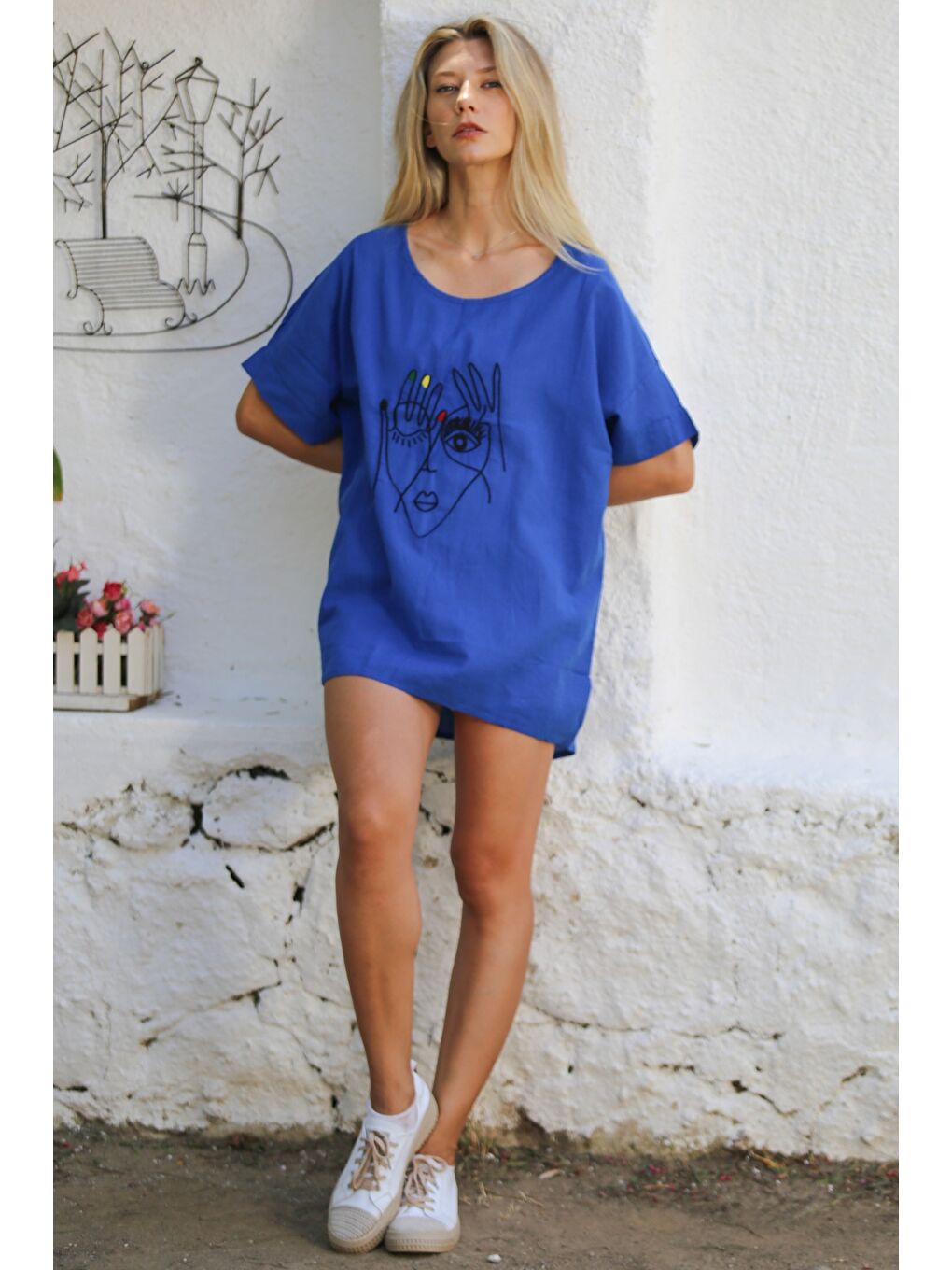 Mavi Havuz Yaka Kısa Kol Nakışlı Dokuma Casual Pamuklu Bluz-5