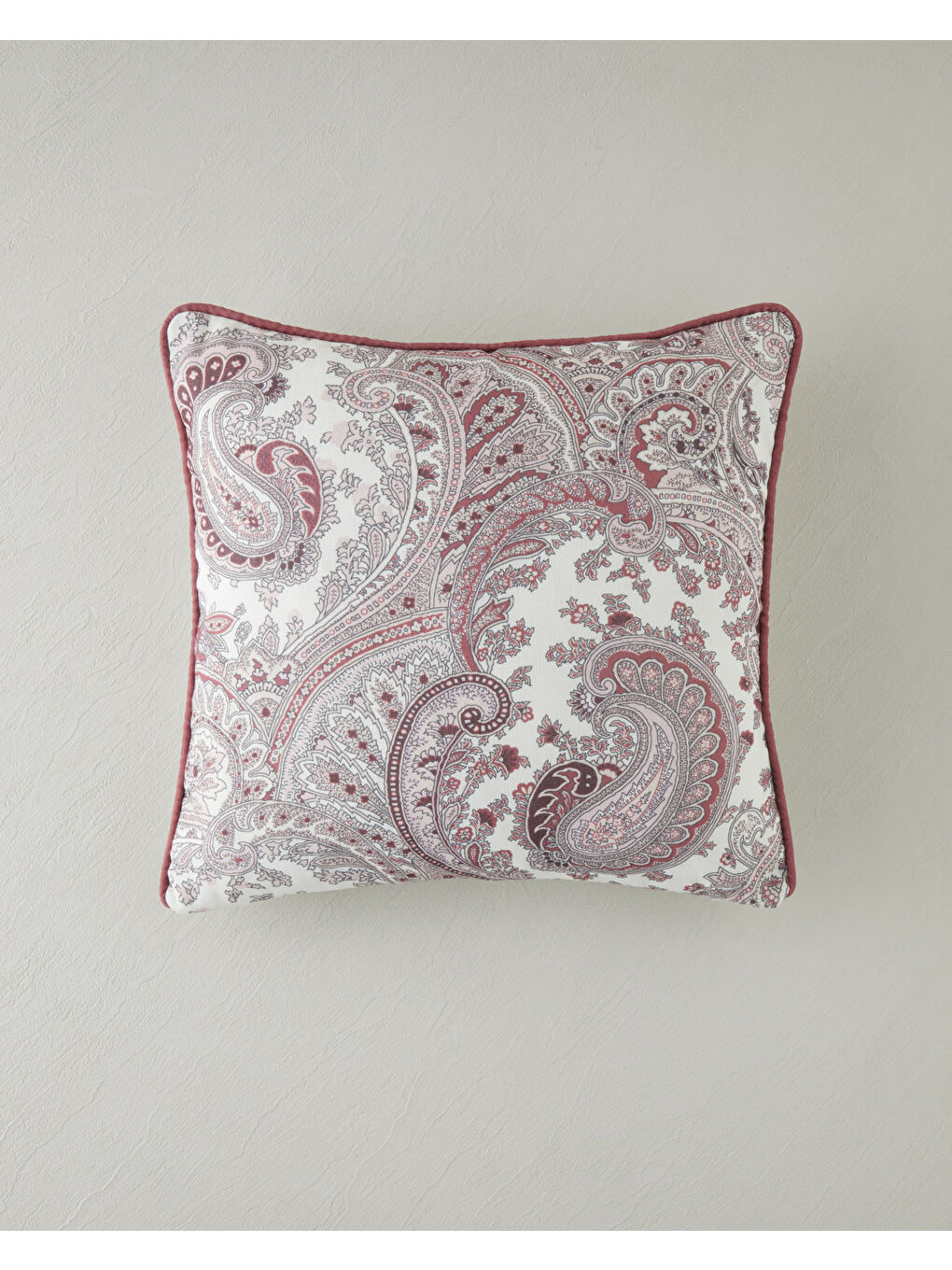 Beyaz Bohemian Dolgulu Kırlent 45x45 cm Multicolor