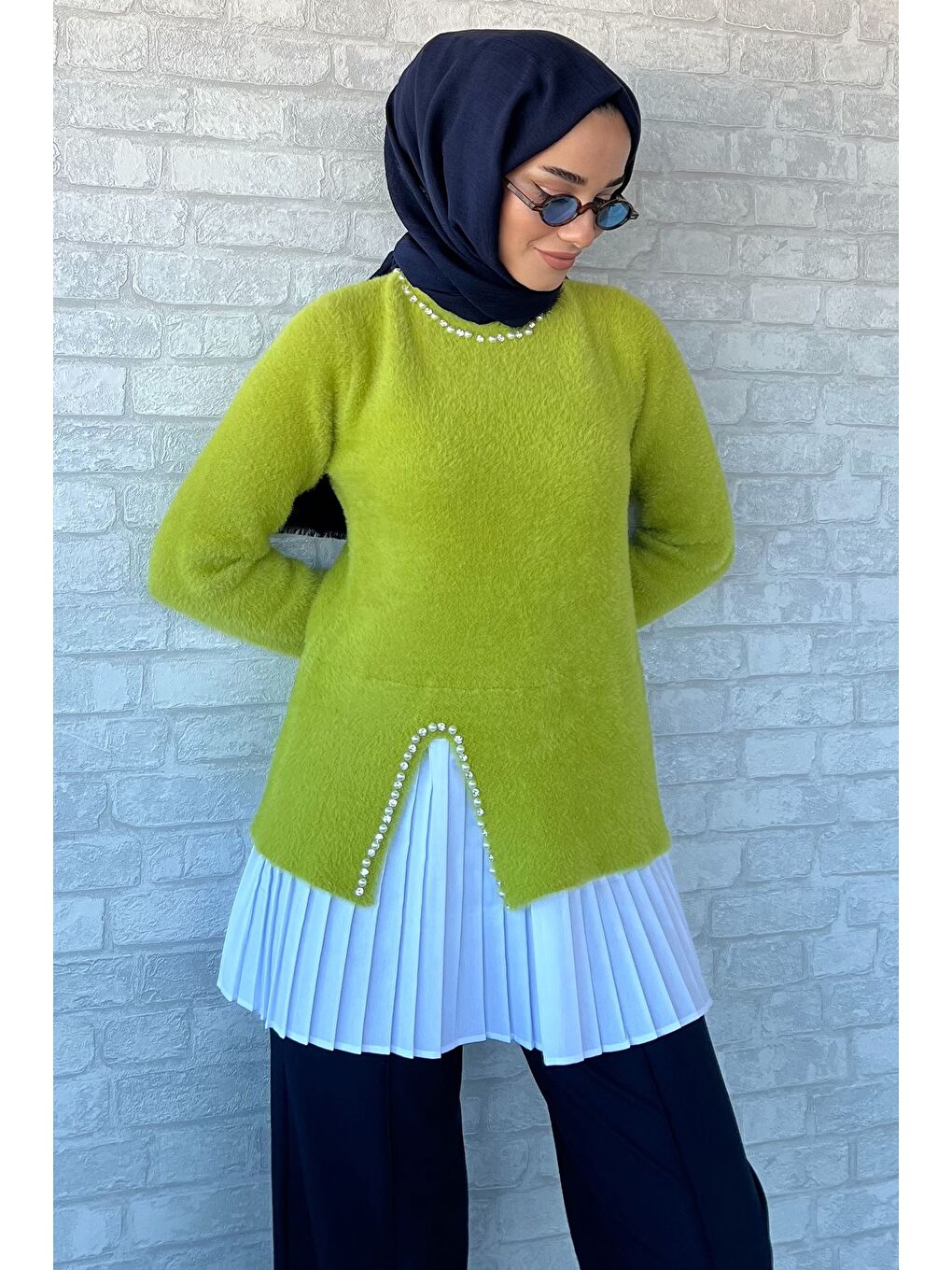 Yeşil İnci Ve Taş İşlemeli Garnili Yumoş Tesettür Triko Kazak (s-m-l Beden Uyumludur.)-3