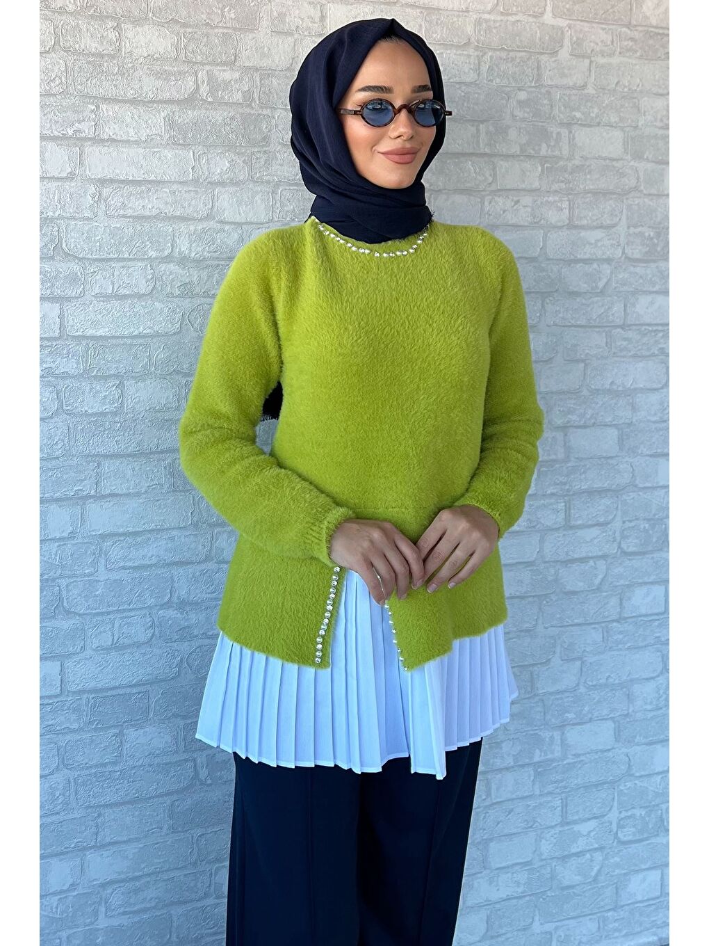 Yeşil İnci Ve Taş İşlemeli Garnili Yumoş Tesettür Triko Kazak (s-m-l Beden Uyumludur.)-4