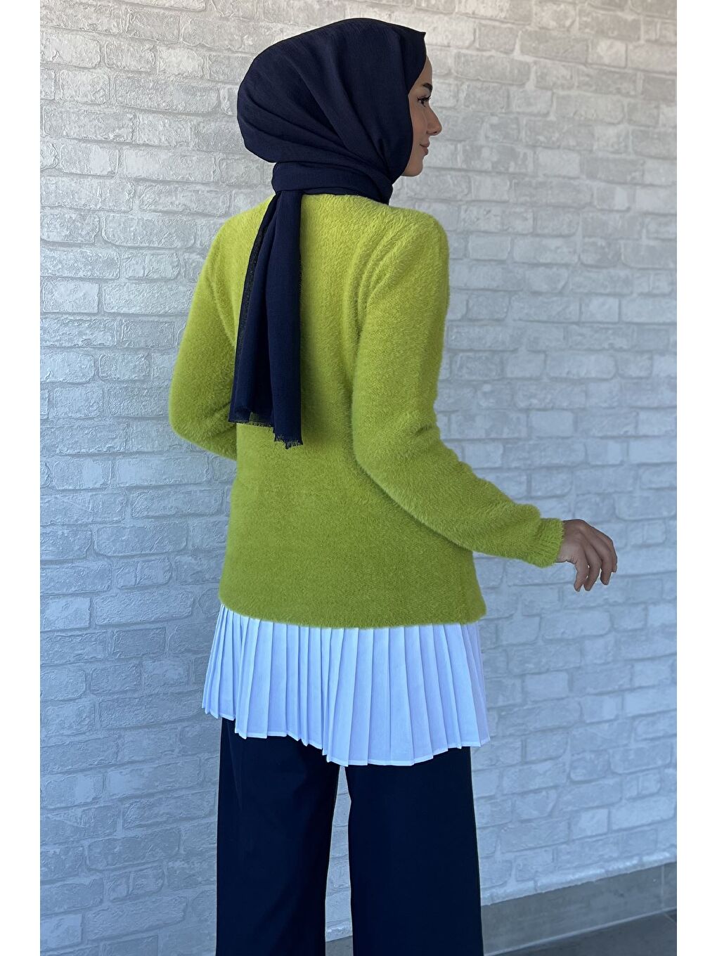 Yeşil İnci Ve Taş İşlemeli Garnili Yumoş Tesettür Triko Kazak (s-m-l Beden Uyumludur.)-7