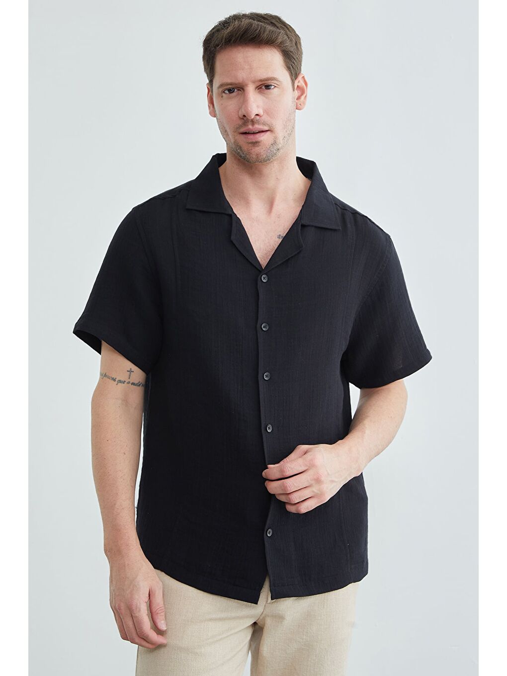 Siyah Basic Müslin Kumaş Kısa Kol Gömlek-3