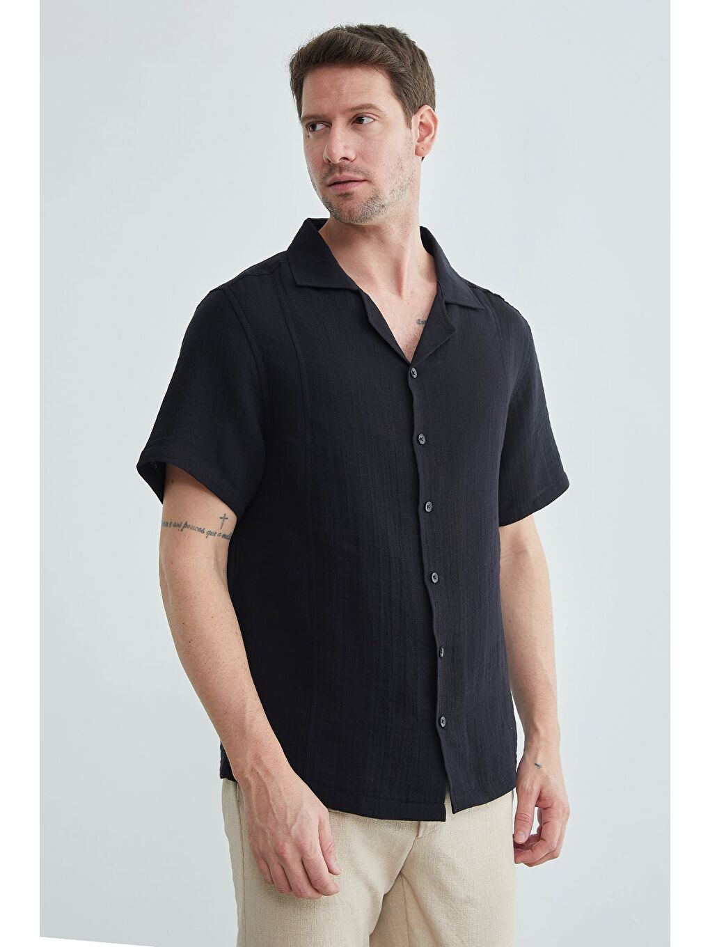 Siyah Basic Müslin Kumaş Kısa Kol Gömlek-4